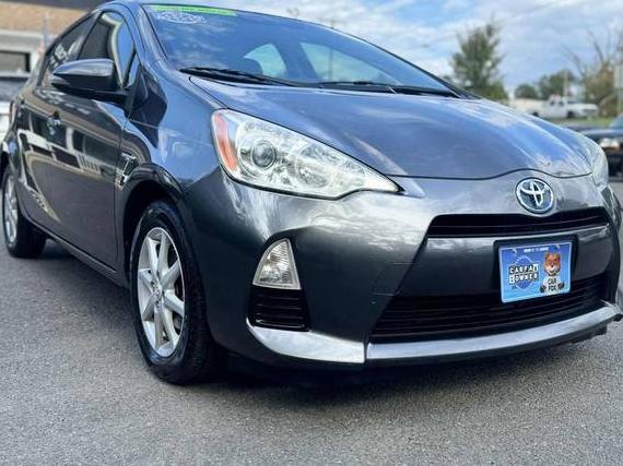 TOYOTA PRIUS C 2012 JTDKDTB32C1004037 image